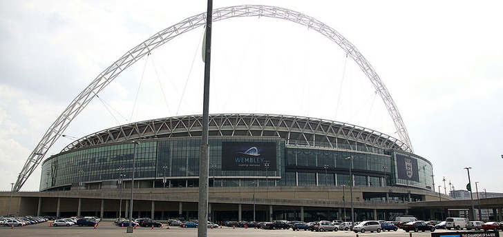 Top 10 der größten Fußballstadien in Großbritannien