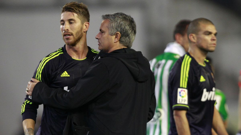 Ramos zu Roma - Wie ist Sergios Beziehung zu Mourinho? Die besten Fußballmomente der Welt