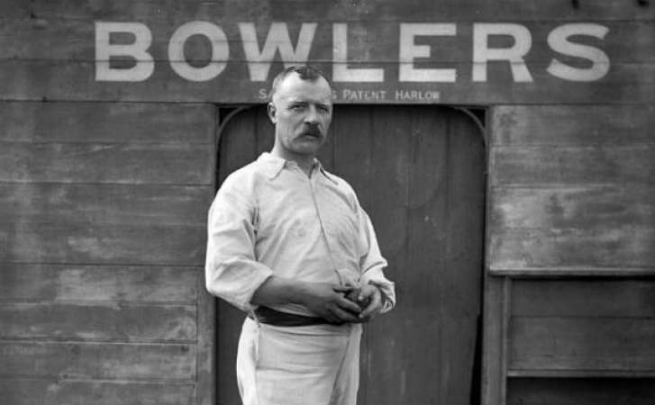 Top 10 der besten Bowling-Durchschnitte der Ashes Series | Allzeit-Statistiken