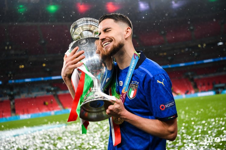 Die 10 italienischen Fußballer mit dem höchsten Preis