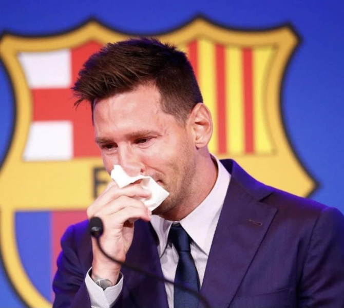 PSG bestätigt, dass Messi Barcelona nie verlassen wollte Die besten Fußballmomente der Welt
