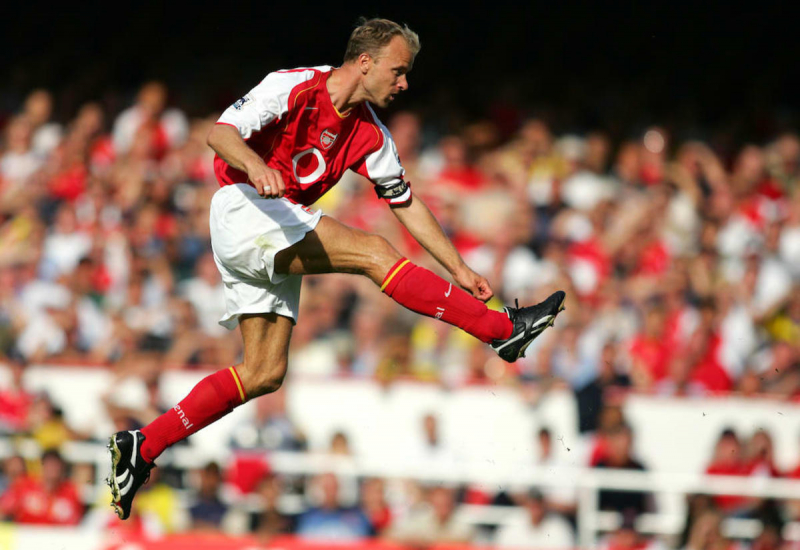 Glenn Hoddle: Dennis Bergkamp wäre vor dem Wechsel zu Arsenal fast zu CHELSEA gekommen Die besten Fußballmomente der Welt
