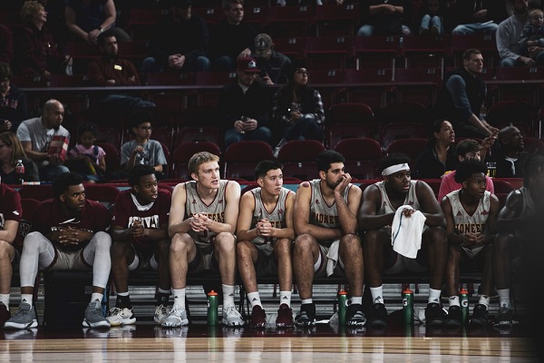 Wie viele Spieler sind auf A Basketball-Mannschaft?