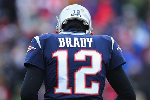Wie lange ist Tom Brady schon in der NFL? Die besten Fußballmomente der Welt