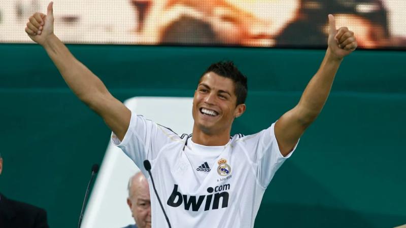 Die 10 größten Verkäufe von Real Madrid aller Zeiten Die besten Fußballmomente der Welt
